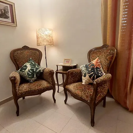 Verso Il Mare Darsena * サヴォーナ